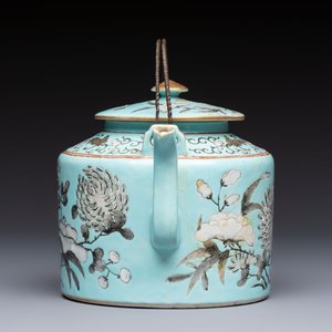 A Chinese grisaille turquoise-ground Dayazhai-style teapot and cover, Guangxu mark and of the period — photo 6