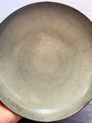 A Chinese guan-type dish, Yuan/Ming — photo 2