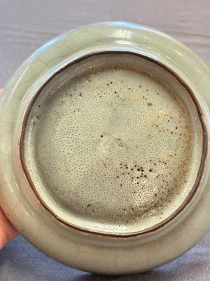 A Chinese guan-type dish, Yuan/Ming — photo 4