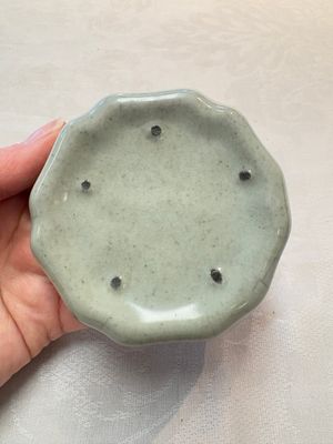 A Chinese guan-type flower-shaped brush washer, Song or later — 照片 8