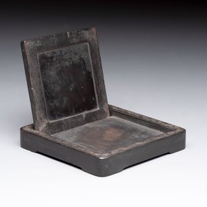 A Chinese hardstone, mother-of-pearl and silver embellished zitan box, Zhou Zhi 周製 mark, 18th C. — photo 7