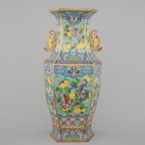 A Chinese hexagonal cloisonne vase with butterflies, 19th C. — photo 3