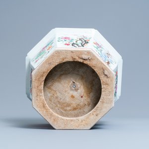 A Chinese hexagonal famille rose jardinière, Qianlong — photo 7