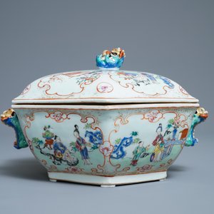 A Chinese hexagonal famille rose 'mandarin' tureen and cover on stand, Qianlong — 照片 4