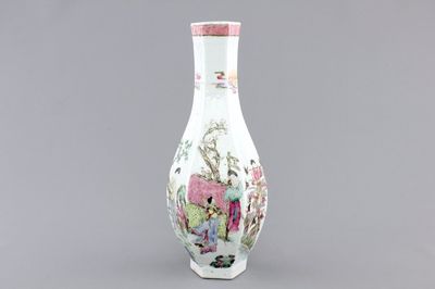 A Chinese hexagonal famille rose vase, 18/19th C.