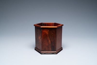 A Chinese hexagonal 'huali' wooden brush pot, 18/19th C.