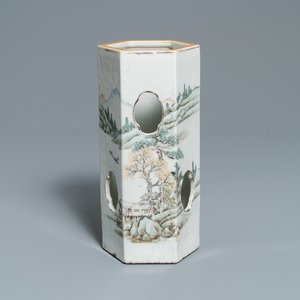A Chinese hexagonal qianjiang cai hat 'landscape' hat stand, 19/20th C. — 照片 1
