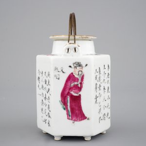 A Chinese hexagonal teapot with scenes from Wu Shuang Pu, 19th C. — 照片 3