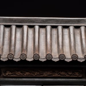 A Chinese hongmu house-form cabinet with antiquities design, 18/19th C. — 照片 10