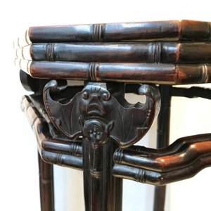 A Chinese huali wooden stand with famille rose plaque, Jiaqing — photo 13