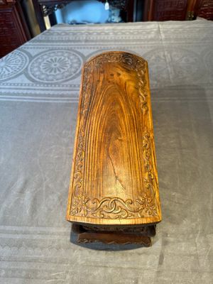 A Chinese Huanghuali wood coffin-shaped offering box and cover with mountainous landscape design, 17/18th C. — photo 7