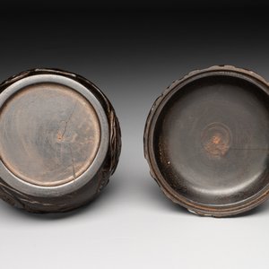 A Chinese huanghuali wooden box and cover with pomegranate design, 17/18th C. — 照片 8