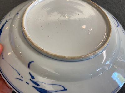 A Chinese Imari-style armorial plate, Kangxi — 照片 8