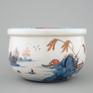 A Chinese Imari style chamber pot, Qianlong, 18th C. — 照片 5