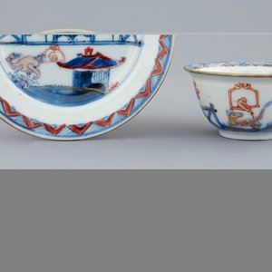 A Chinese Imari style cup and saucer with a parrot, Qianlong, 18th C. — 照片 1