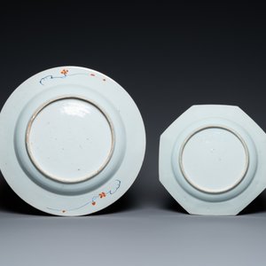 A Chinese Imari-style dish and an octagonal famille rose dish, Kangxi/Qianlong — photo 3