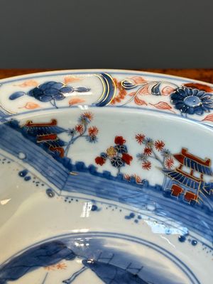 A Chinese Imari-style 'klapmuts' bowl with landscape design, ex-collection of August the Strong, Kangxi — photo 4
