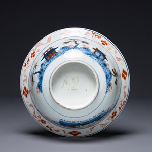 A Chinese Imari-style 'klapmuts' bowl with landscape design, ex-collection of August the Strong, Kangxi — photo 4