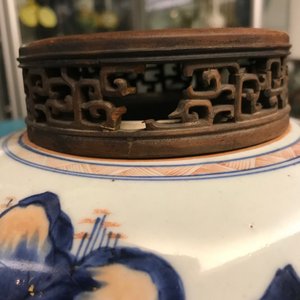 A Chinese Imari-style landscape jar, Kangxi — photo 15