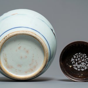 A Chinese Imari-style landscape jar, Kangxi — photo 8