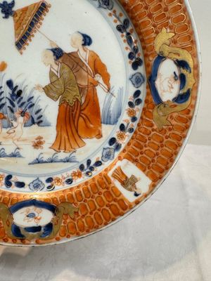 A Chinese Imari-style 'Parasol Ladies' plate after Cornelis Pronk, Qianlong — photo 7