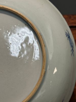 A Chinese Imari-style 'Parasol ladies' plate after Cornelis Pronk, Qianlong — photo 13