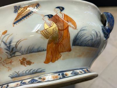 A Chinese Imari-style 'Parasol Ladies' tureen and stand after Cornelis Pronk, Qianlong, ca. 1740 — photo 22