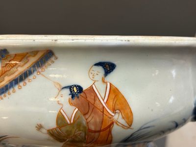 A Chinese Imari-style 'Parasol Ladies' tureen and stand after Cornelis Pronk, Qianlong, ca. 1740 — photo 23