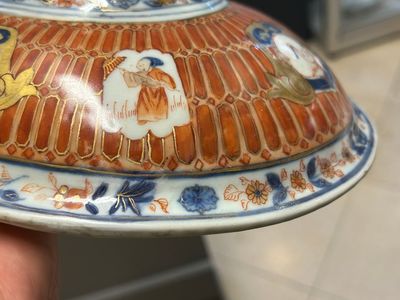 A Chinese Imari-style 'Parasol Ladies' tureen and stand after Cornelis Pronk, Qianlong, ca. 1740 — photo 40