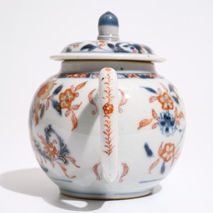 A Chinese Imari-style teapot and cover, Qianlong — 照片 4