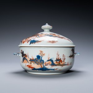 A Chinese Imari-style tureen and cover, Qianlong — photo 3