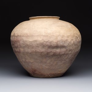 A Chinese impressed pottery jar, Warring States period or later — photo 2