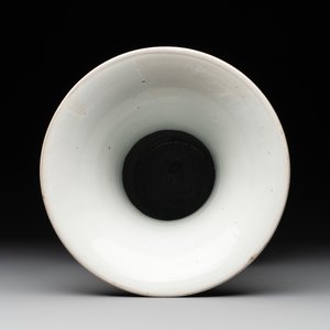 A Chinese incised celadon-glazed 'chilong' vase, Kangxi — photo 6