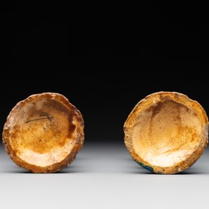 A Chinese incised white-glazed bowl and a pair of turquoise-glazed vases, Ming — photo 10