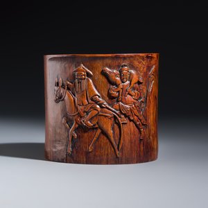 A Chinese inkstone with hongmu cover and stand, a boxwood carving, a bamboo brushpot and an incense tube — 照片 10