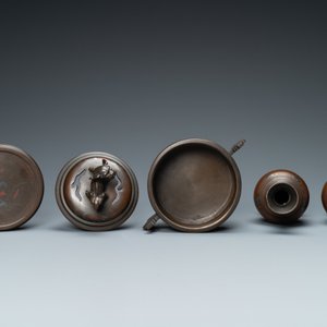 A Chinese inlaid bronze censer and a pair of vases for the Vietnamese market, 19th C. — photo 6