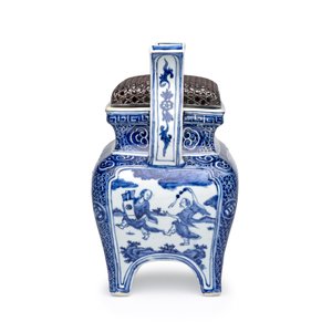 A Chinese inscribed blue and white two-handled 'Immortals' censer — foto 3