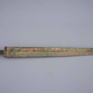 A Chinese inscribed bronze sword, Warring States period (475-221 v.C.) or later — 照片 2