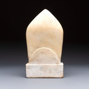 A Chinese inscribed marble stele, Northern Wei style, 20th C. — photo 4