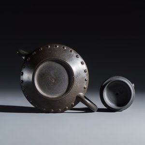 A Chinese inscribed Yixing stoneware teapot with a buffalo finial — photo 7