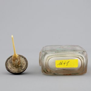 A Chinese inside-painted glass snuff bottle, 20th C. — foto 5