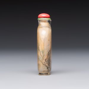 A Chinese inside-painted glass snuff bottle with insects, signed Bi Rongjiu 畢榮九, dated 1899 — photo 5