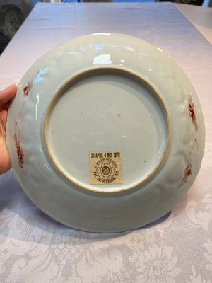 A Chinese iron-red and gilt-decorated 'Ode to the Red Cliff' dish, Kangxi — photo 8