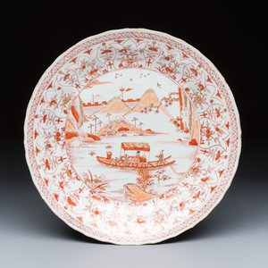 A Chinese iron-red and gilt-decorated 'Ode to the Red Cliff' dish — photo 1