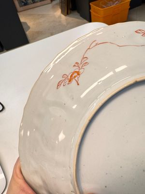 A Chinese iron-red and gilt-decorated 'Xi Xiang Ji' plate, Kangxi — foto 12