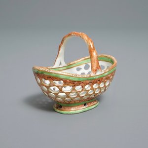 A Chinese iron red and green reticulated basket, Yongzheng — photo 1