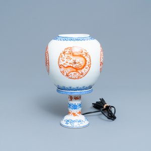 A Chinese iron red and overglaze blue eggshell porcelain 'dragon' lantern, Republic — 照片 3