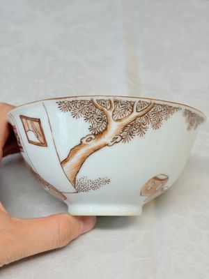 A Chinese iron-red-decorated bowl with narrative design — foto 2