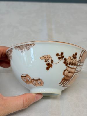A Chinese iron-red-decorated bowl with narrative design — foto 3