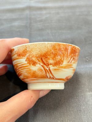 A Chinese iron-red-decorated 'Deer Hunting' cup and saucer, Qianlong — photo 13